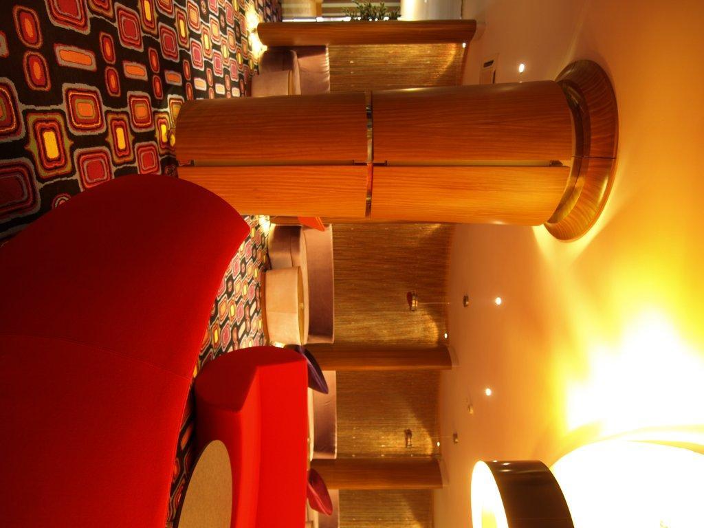 Grand Nur Plaza Hotel Aktav Dış mekan fotoğraf