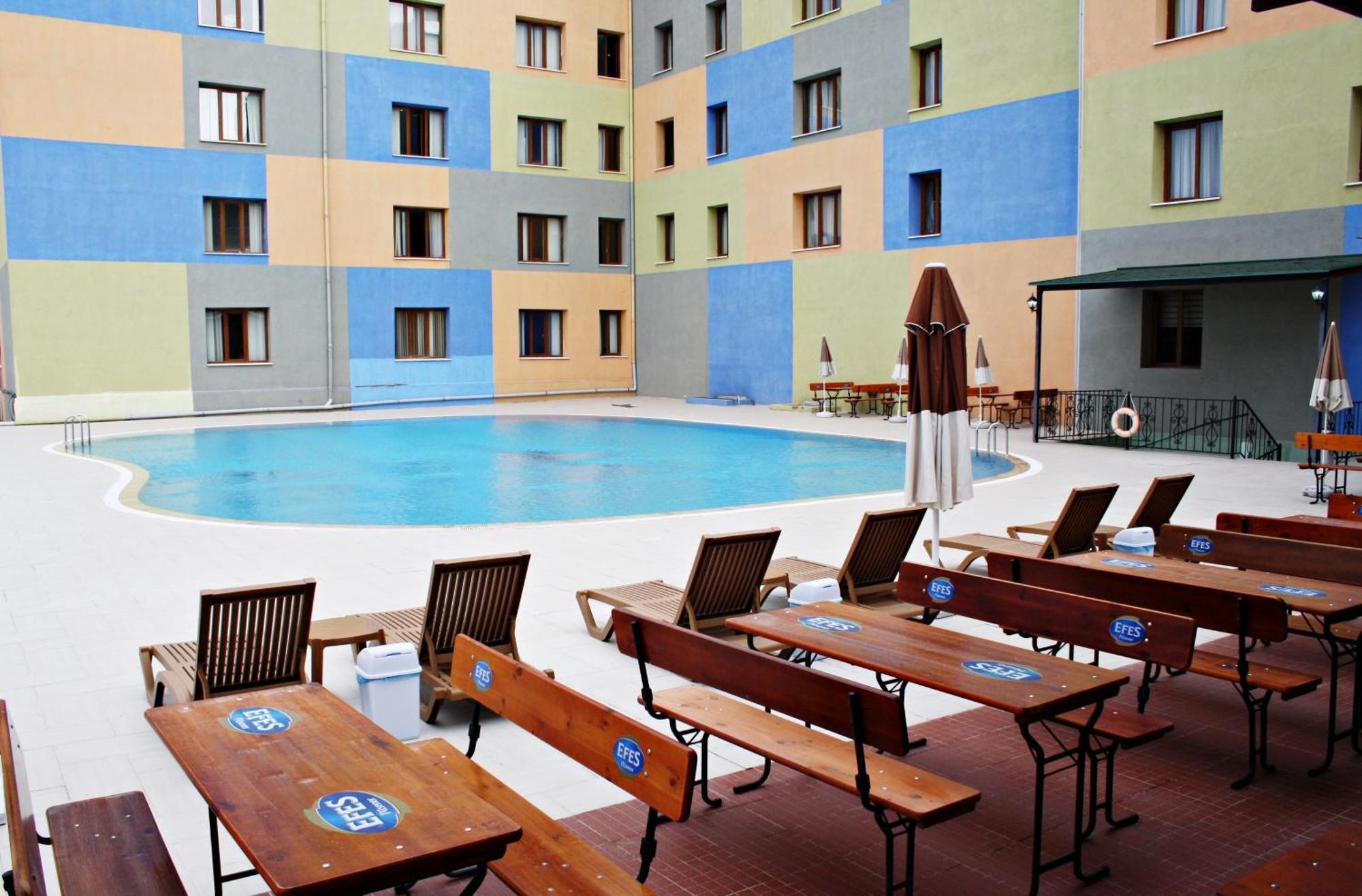 Grand Nur Plaza Hotel Aktav Dış mekan fotoğraf