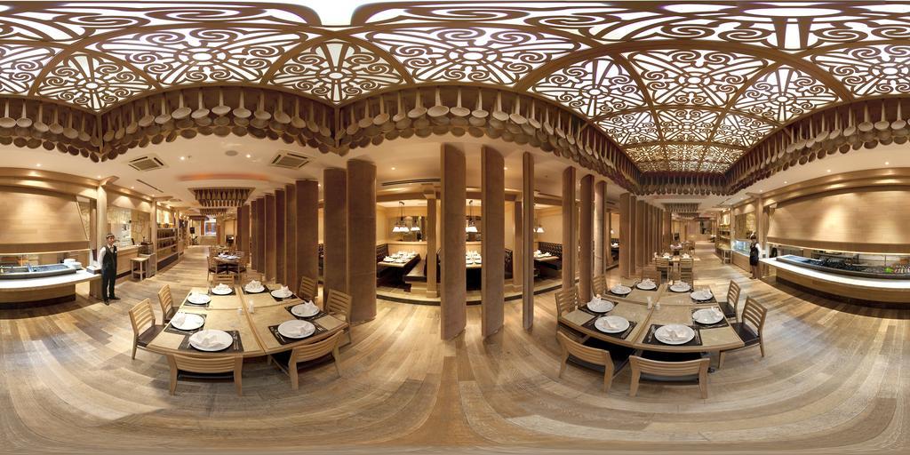Grand Nur Plaza Hotel Aktav Dış mekan fotoğraf