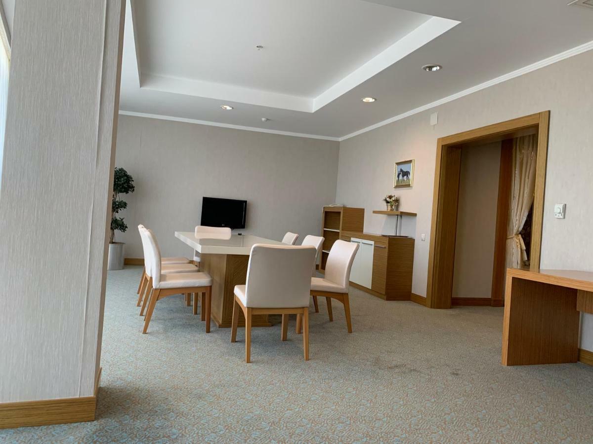 Grand Nur Plaza Hotel Aktav Dış mekan fotoğraf