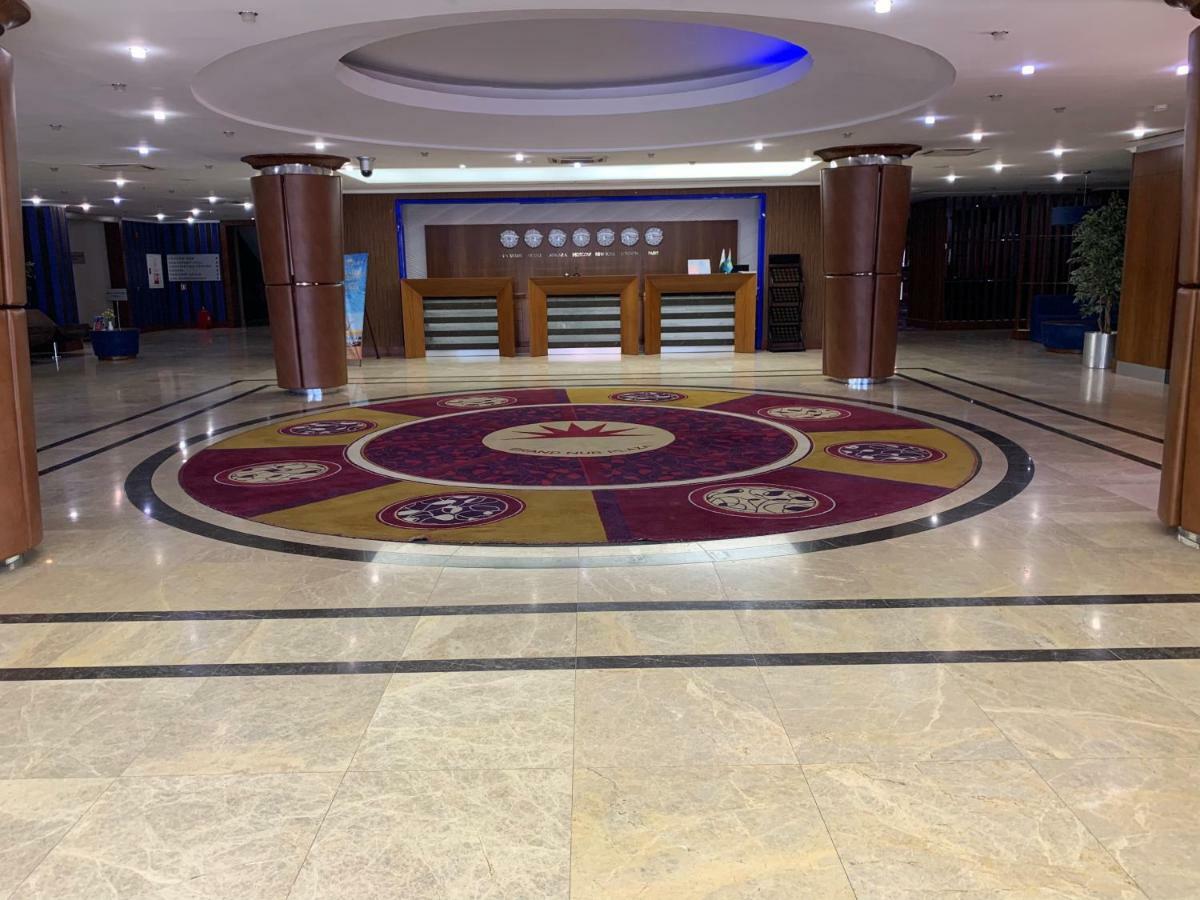 Grand Nur Plaza Hotel Aktav Dış mekan fotoğraf